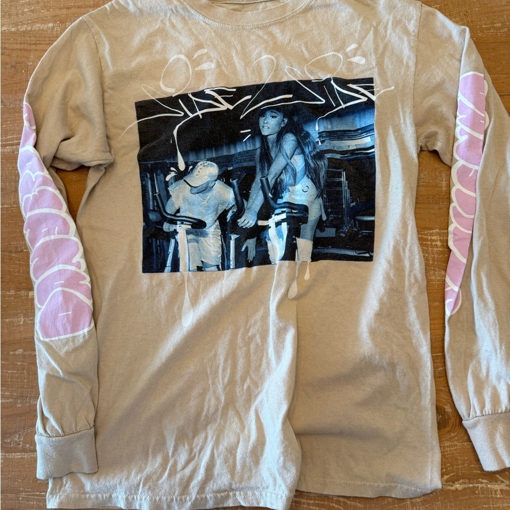 Ariana Grande "Dangerous Woman Side to Side" long-sleeve t-shirt. Authentic